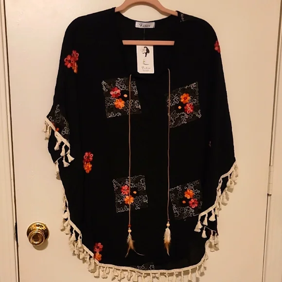 Fashion Poncho Nwt - Picture 1 of 10